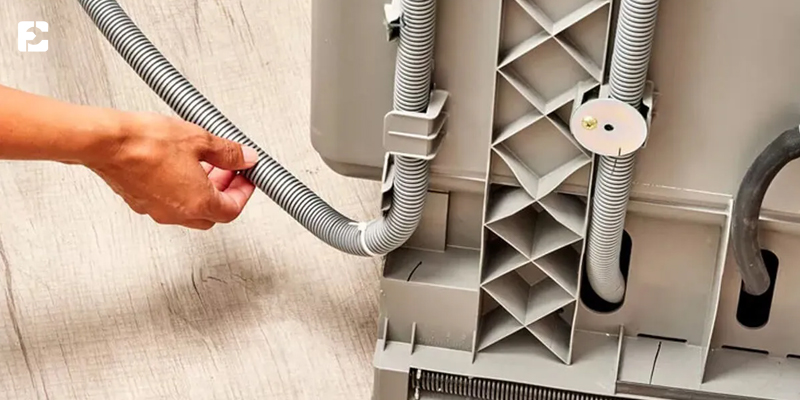 شل شدن یا ترک خوردن شلنگ تخلیه