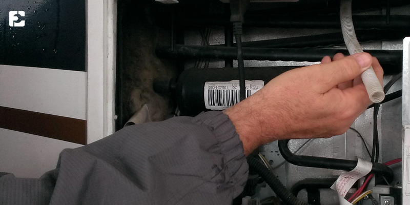 گرفتگی لوله تخلیه فاضلاب یخچال