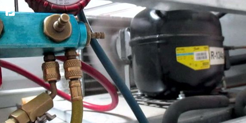 شارژ گاز مبرد برای جلوگیری از روغن ریزی یخچال