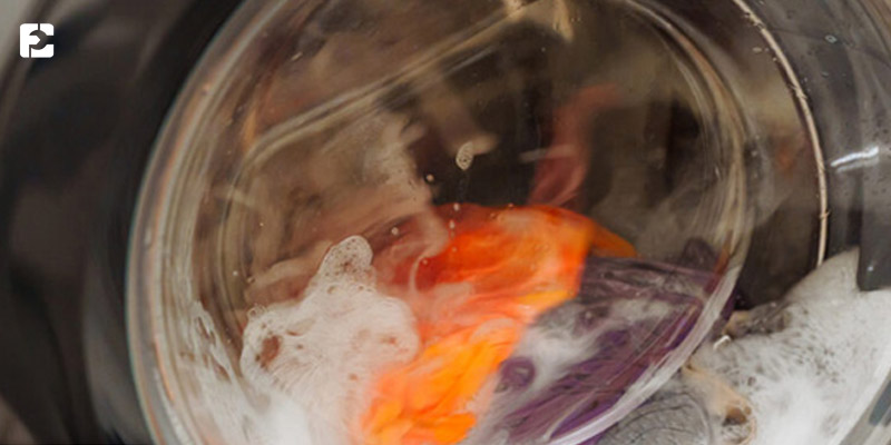 روشن کردن دور تند برای تعویض آب بندی ماشین لباسشویی