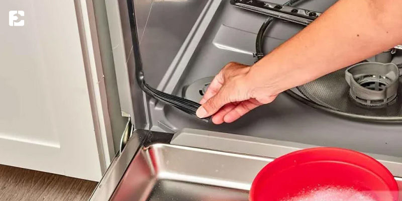 تمیز کردن واشر درب